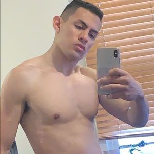 Meet your Posher, Aaron